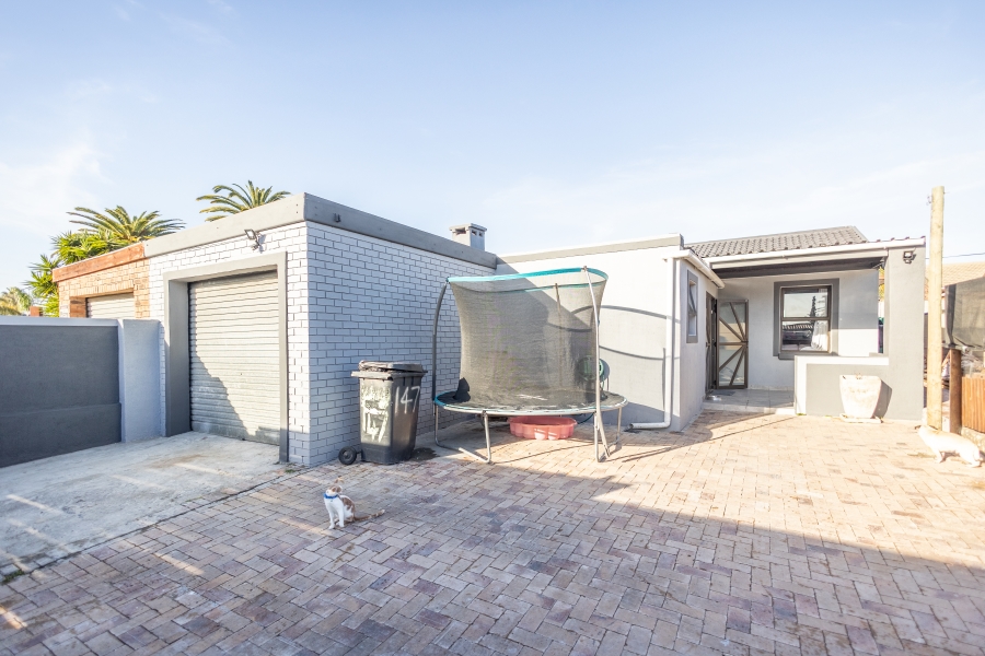 2 Bedroom Property for Sale in Zoo Park Western Cape